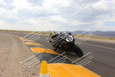 media/Sep-10-2023-SoCal Trackdays (Sun) [[6b4faecef6]]/Turn 4 Inside (925am)/